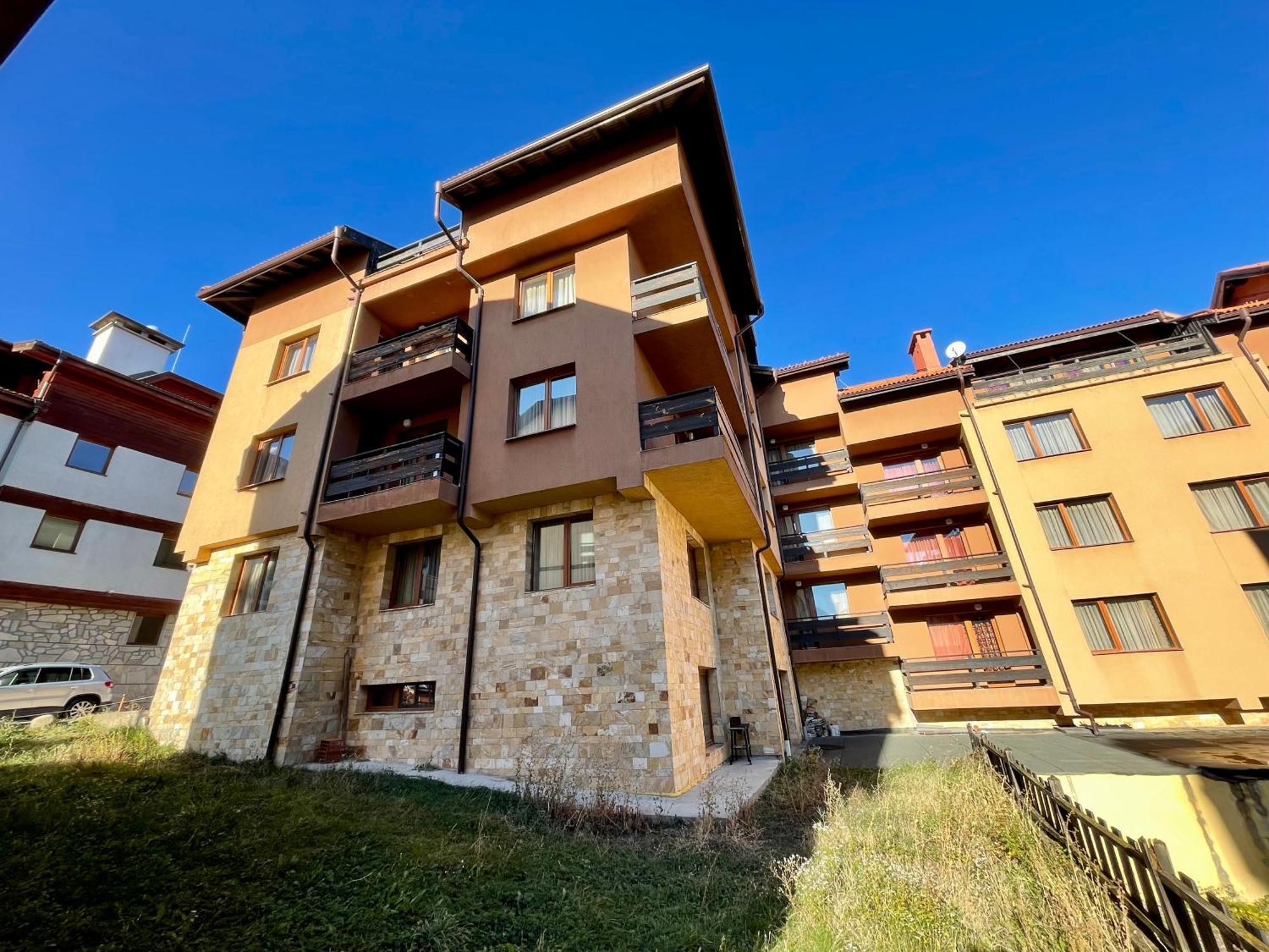Private Apartments Next To Bellevue Residence Банско Экстерьер фото